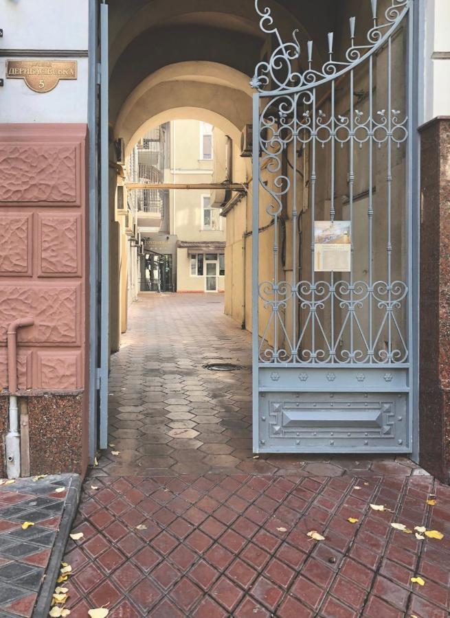 D5 Apartments オデッサ エクステリア 写真